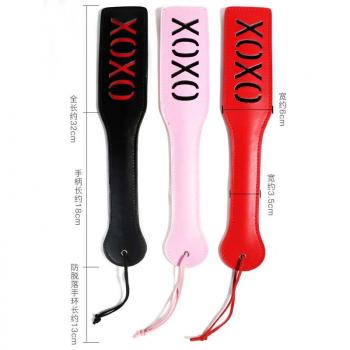 字母皮革情趣手拍 触感舒适 细腻光滑